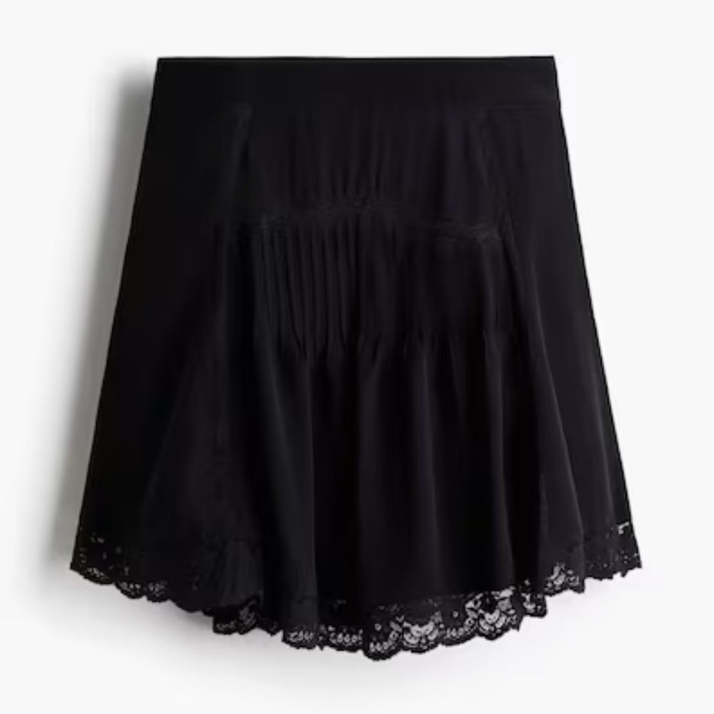 H&M Black‎ Lace-Trim Mini Skirt Sz 8 NWT - Picture 3 of 12